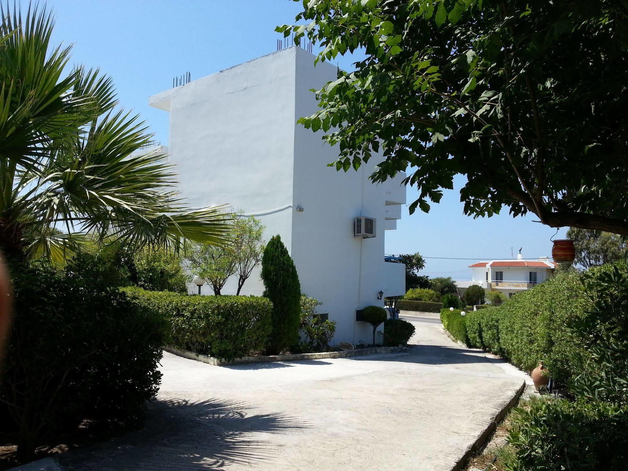 Saint George Ecotel Kalavárda Exterior foto